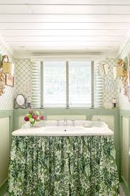 Get inspired with cottage/country, bathroom ideas and photos for your home refresh or remodel. 20 Best Farmhouse Bathroom Design Ideas Farmhouse Bathroom Decor