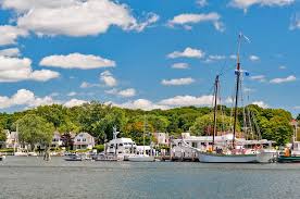 The sand is soft, the swimming is great due to the calm waters, and the views are beautiful. 14 Top Rated Things To Do In Connecticut Planetware