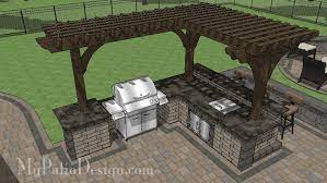 It used to be that outdoor entertaining conjured up the familiar image of the picnic lunch at the park. Outdoor Kitchen Pergola R60 Bar Clr Heritage Collection Bcls Paver Patios