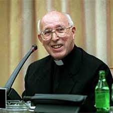 El ecónomo de Valladolid, Enrique Peralta, durante su comparecencia en el  Congreso por el caso Gescartera.