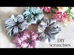 Ingatlah scrunchies rambut apabila anda memotong projek jahit lain. Diy Scrunchies Cara Membuat Scrunchie Tanpa Mesin Jahit How To Make A Scrunchie Youtube Jahit Pita Jahit Ikat Rambut