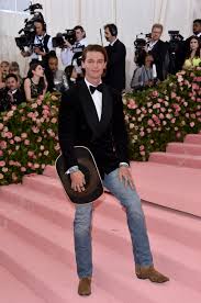 A los hombres nos cuesta una barbaridad combinar la ropa de nuestros outfits. Saco Con Pantalon De Mezclilla 10 Formas De Lograrlo Gq Mexico Y Latinoamerica