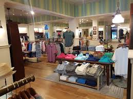 Is it the smell of citrus and coconut? Tommy Bahama 1002 E Las Olas Blvd Fort Lauderdale Fl 33301 Usa