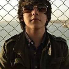 Erick Brandon's Instagram, Twitter & Facebook