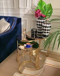 Salon Aynali Mobilya Sehpa Ortasi Dekoru Lacivert Dekoratif Citalarla Duvar Dekorasyonu Cok Degisim D In 2020 Decorating Coffee Tables Mirrored Furniture Decor