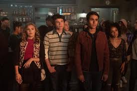 Love Victor Review Sweet Sixteen Makes The Truth Hurt Season 1 Episodes 3 5 Tell Tale Tv