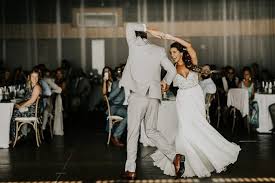 Chris performs with @dustinlynch and @frankieballard in chesterfield it's an honor to present singer/songwriter & jack enthusiast, @chrisstapleton, his. 80 Unexpected First Dance Songs You Haven T Thought Of Yet Junebug Weddings
