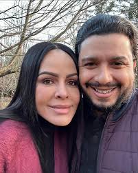 Joan Bonilla (@joanjbonilla) • Instagram photos and videos