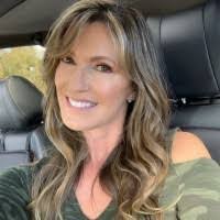 Jacqueline Straub's Instagram, Twitter & Facebook