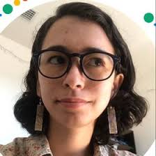 Nicole Hedge's Instagram, Twitter & Facebook