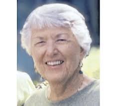 Mary Trott's Instagram, Twitter & Facebook