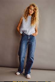 These Wide Leg Zara Jeans Are Going Viral And They Re Only 30
