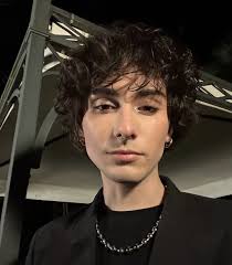 Victor Popescu (@victqrrr) • Instagram photos and videos