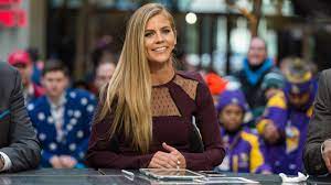 Her current job is espn sideline reporter. Espn S Sam Ponder Back At Work After Suffering A Seizure On A Flight