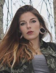 Melinda Waid's Instagram, Twitter & Facebook