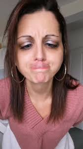 Défi amusant : Toucher son nez avec sa langue