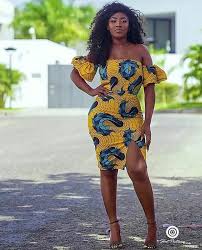 15 modeles robes wax tendances a voir robe wax, couture senegalaise, modèle pagne, femmes africaines, mode. 10 Robes Tendances En Pagne A Envisager Pour Le Boulot Elle Cote D Ivoire