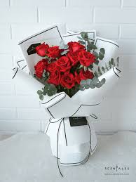 Read same day flower delivery phoenix arizona. Minimalist Red Rose Flower Bouquet Scentales Florist