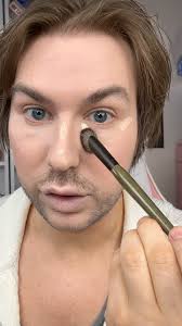 @roseandben you done did it again girl… The new @roseandbenbeauty C32 is  nothing short of an elite concealer brush. I would expect nothing less from  Rose. She’s a goddess. I don’t know if it’s limited ...