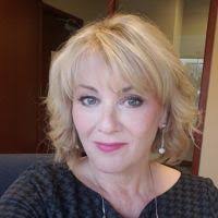 Julie Ingle's Instagram, Twitter & Facebook