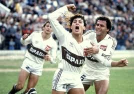 The initial corner odds is 9.5. Platense Todos Nos Llaman Los Fantasmas Del Descenso Radio Grafica