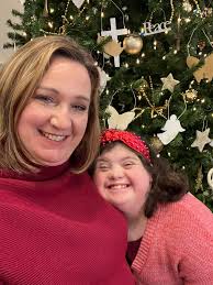 Come grab those final gifts!! Monday, Dec. 23rd we will be open from  10-3pm. Maddie and I will be in store to help you! Merry Christmas!! 🎄🎁