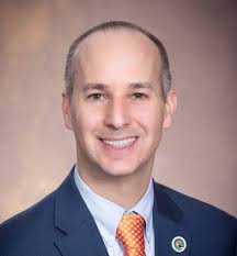 Adam Hussain profilis