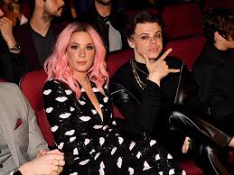 Does halsey have a boyfriend? Is Yungblud Jealous Of Halsey S Rumored Romance With Evan Peters