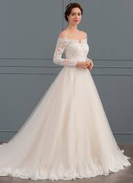 Sie können aber auch mit retro durch klick auf das kleid ihrer wahl kaufen sie ihr gewünschtes brautkleid direkt beim händler. Brautkleid Prinzessin Online Kaufen Jj S House