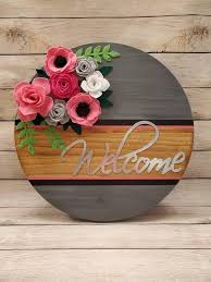 18 In Round Wood Sign W Felt Flowers And The Word Welcome In Metal Stained Painted Grey W Pink White Grey And Black Accents Round Wood Sign Door Signs Diy