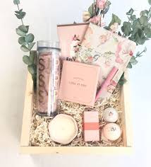 The Sparkling And Customized Indian Wedding Gifts For Guests Wedding Gifts For Guests Indian Wedding Gifts Mother S Day Gift Baskets