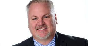 Ed Marlow's Instagram, Twitter & Facebook