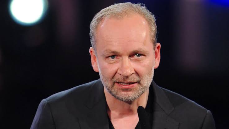 Rezension zu Ferdinand von Schirachs Erzählband „Strafe“ | FAZ