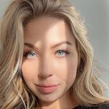 Ella Peake (ellapeake)