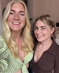 Emily Kaplan's Instagram, Twitter & Facebook