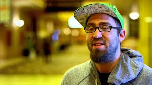 Não satisfeito em ser multicampeão de pebolim, esse cara quase venceu o  Mundial de Pôquer