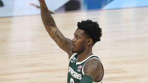 For all those basketball fans out there, magic johnson went to the msu basketball game last night. C9bc9cc5eyr3gm