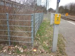 Grenzvermessung Grundstucksteilung Grenzfeststellung Grenzstein Setzen