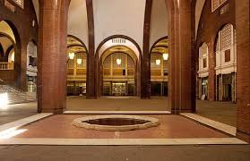 Take A Look Inside Johannesburg S 1930 S Park Station Concourse Photos Johannesburg City Johannesburg Skyline Johannesburg