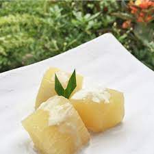 Singkong Thailand Rebus Singkong Dengan Air Gula Sampai Empuk Sisihkan Saus Rebus Santan Pandan Garam Sedikit Dan 1 Sdt Maizena So Rebusan Saus Gula