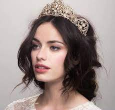 Hatice Uzumcuoglu Adli Kullanicinin Crown Panosundaki Pin Sac Ve Makyaj Guzellik Guzel Kadinlar