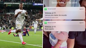 €40.00m * jul 12, 2000 in são gonçalo, brazil Real Statt Barcelona Die Whatsapp Nachricht Mit Der Sich Vinicius Junior Fur Den Wechsel Nach Madrid Entschied Goal Com