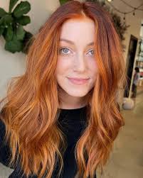 👩🏻‍🦰 . . #samuelcronkhair #redhead #summer #beautiful #dimensionalcolor  #dimensionalred #indyhairstylist #indianapolishairstylist #witchhazelsalon