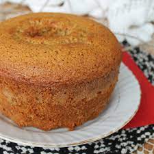 Infornate la torta con farina integrale e' una torta dal sapore rustico realizzata con succo d'arancia, miele, farina integrale e solo un uovo. Ciambellone Con Farina Integrale Al Miele E Limone