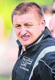 VOETBAL 3DE PROVINCIALE A Paul Vanfleteren verliest met Hooglede in derby