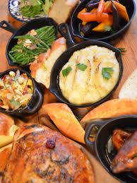 These popular subscription services are now offering thanksgiving meal boxes for the ultimate fast and easy feast — vegan and vegetarian menus included. 15 Restaurants Around Phoenix For The Best Thanksgiving Meals To Go
