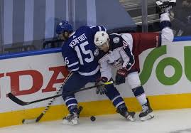 Nash was drafted by the edmonton oilers with the 21st pick in the 2007 nhl entry draft. Nhl News Maple Leafs Trade For Riley Nash And He Joins Frederik Andersen On The Ltir Nhl Rumors