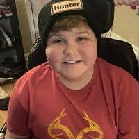 Hunter Shaw's Instagram, Twitter & Facebook