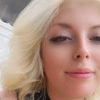 Ginger Reilly's Instagram, Twitter & Facebook