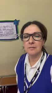 Lorraine Burns's Instagram, Twitter & Facebook